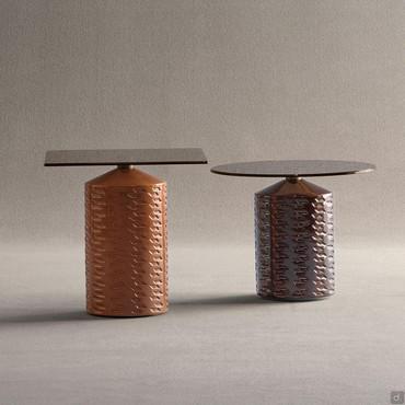 Table d'appoint contemporaine avec pied émaillé Hishi