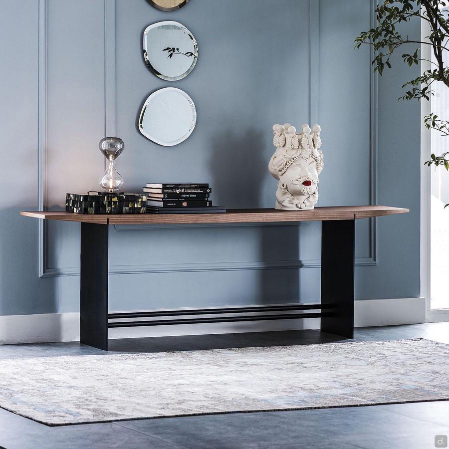 Console minimale en noyer Canaletto Trevi de Cattelan également disponible avec un plateau en chêne brûlé