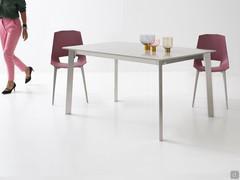 Table extensible Shield idéale pour la cuisine ou la pièce à vivre