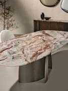 Plateau ovale en forme de tonneau en marbre Arabescato Orobico Rouge pour la table design Quentin