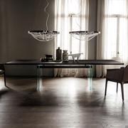 Table Ikon par Cattelan avec pieds en verre transparent extra-clair