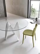 Table en verre Gaya avec base creusée en Tecnoril®