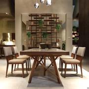 Table de salle à manger en bois Zeta avec des pieds inclinés qui rendent vive la structure