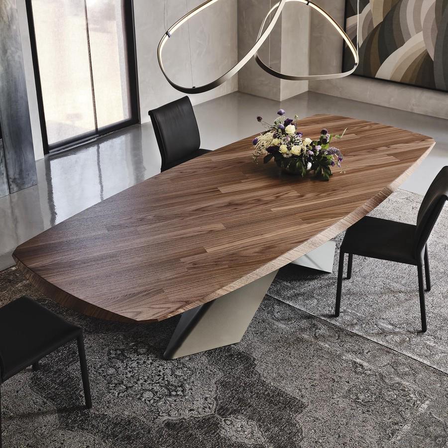 Table moderne avec plateau en bois effet latté Tyron de Cattelan