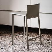 Tabouret de cuisine en cuir Cliff de Cattelan 