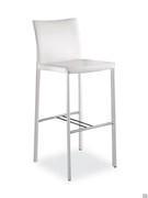 Tabouret Keilir en cuir au design minimaliste et très polyvalent