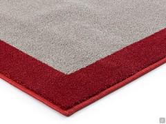 Détails de la bande colorée thermosoudée au tapis en teinte unie