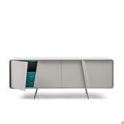 Credenza laccata di design Connie con ante battenti dal taglio inclinato (colore interni non disponibile)