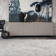 Credenza minimal con ante in poliuretano Royalton di Cattelan laccato opaco titanio dal particolare effetto tridimensionale