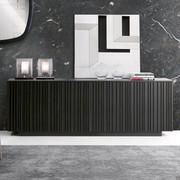 Credenza in legno di frassino Plisset