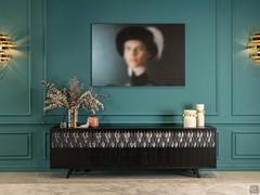 Credenza con ante decorate in ceramica Plume