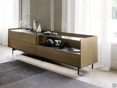 Credenza moderna con top in vetro Columbus Glass con ampio vano giorno