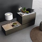 Credenza moderna con ante e cassetti Raiki, modello asimmetrico 