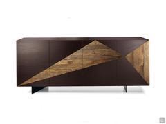 Vista frontale della credenza Maple nella versione a quattro ante