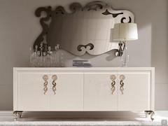 Credenza classica con maniglie in metallo George di Cantori, modello a 4 ante