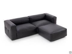 Divano lineare in pelle Softly con pouf da accostare "per uso chaise longue"