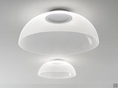 Lampada a soffitto a cupola Demì proposta nelle misure Ø70 e Ø95 cm