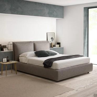 Letto imbottito con testiera reclinabile Blend