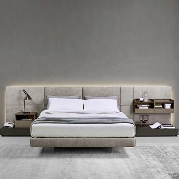 Letto imbottito con boiserie California Textile