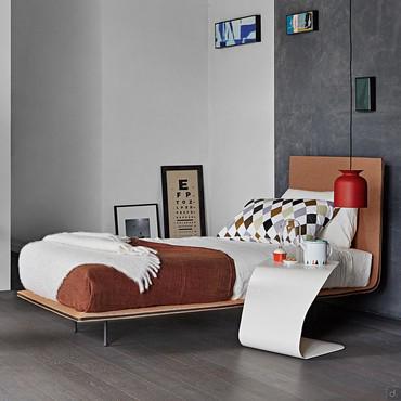 Letto singolo dal design essenziale Thin di Bonaldo