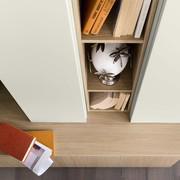 Particolare dell'elemento a giorno Plan Open in finitura fashion wood Canapa