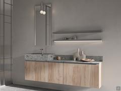 Composizione bagno Atlantic con mensole e specchiera Look in finitura alluminio spazzolato