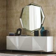 Specchio ottagonale Emerald di Cattelan