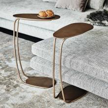 Tavolino lato divano in metallo dorato Step