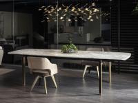 Tavolo Mirage di Cantori, disponibile in tutti i modelli anche con piano in legno e in ceramica