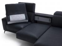 Foto tecnica del divano Newport, per mostrare la semplicità di rimozione dello schienale