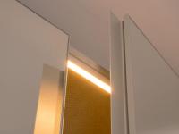 Midley Wide door with full-height groove and interior LED bar