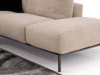 Detail of the panoramic side unit with additional ottoman on a 17 cm high aluminium base