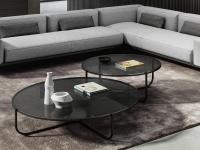 Token Steel black metal coffee table in two of the three round versions available, with diameters of 93 and 123 cm respectively