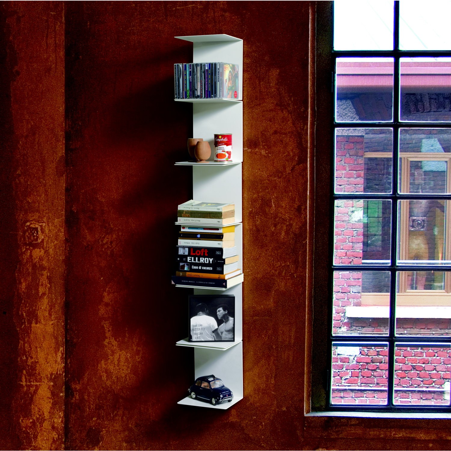Idee - Libreria a colonna, un totem che arreda in verticale